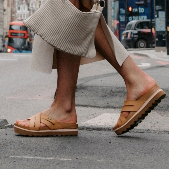 REEF Kaia Cross Tan Strappy Cork Platform Slide-On Comfort Sandals Women's SZ 9 - Picture 1 of 14